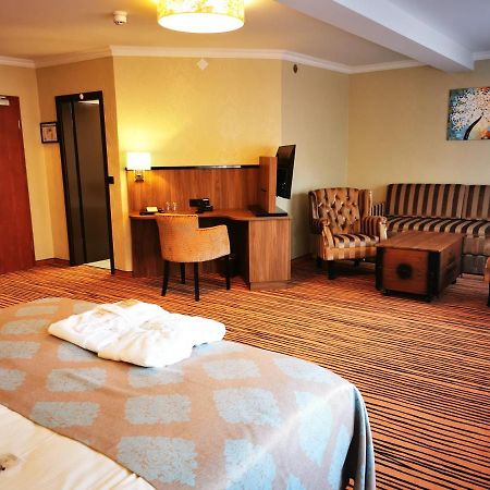 The Lakeside - Burghotel Zu Strausberg Extérieur photo