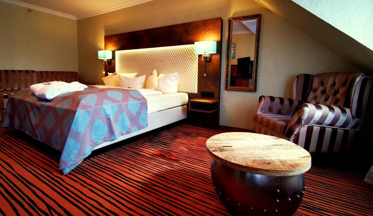 The Lakeside - Burghotel Zu Strausberg Extérieur photo