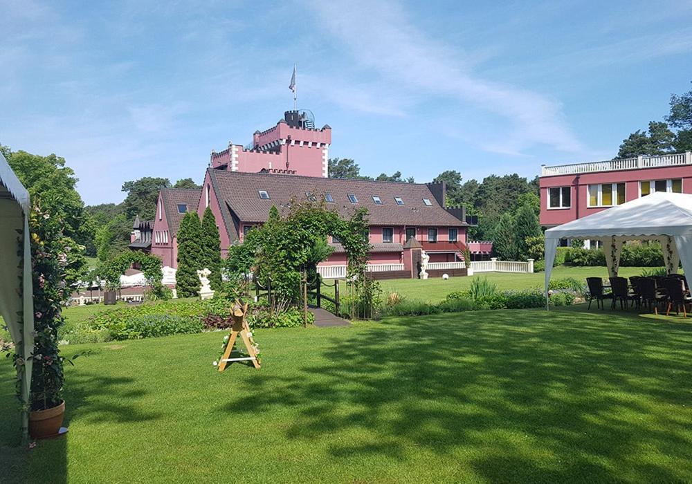 The Lakeside - Burghotel Zu Strausberg Extérieur photo