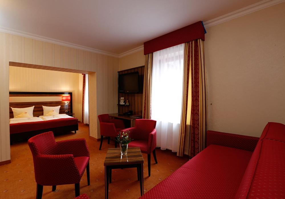 The Lakeside - Burghotel Zu Strausberg Extérieur photo